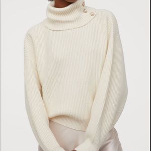 never worn ribbed knit H&M turtleneck sweater